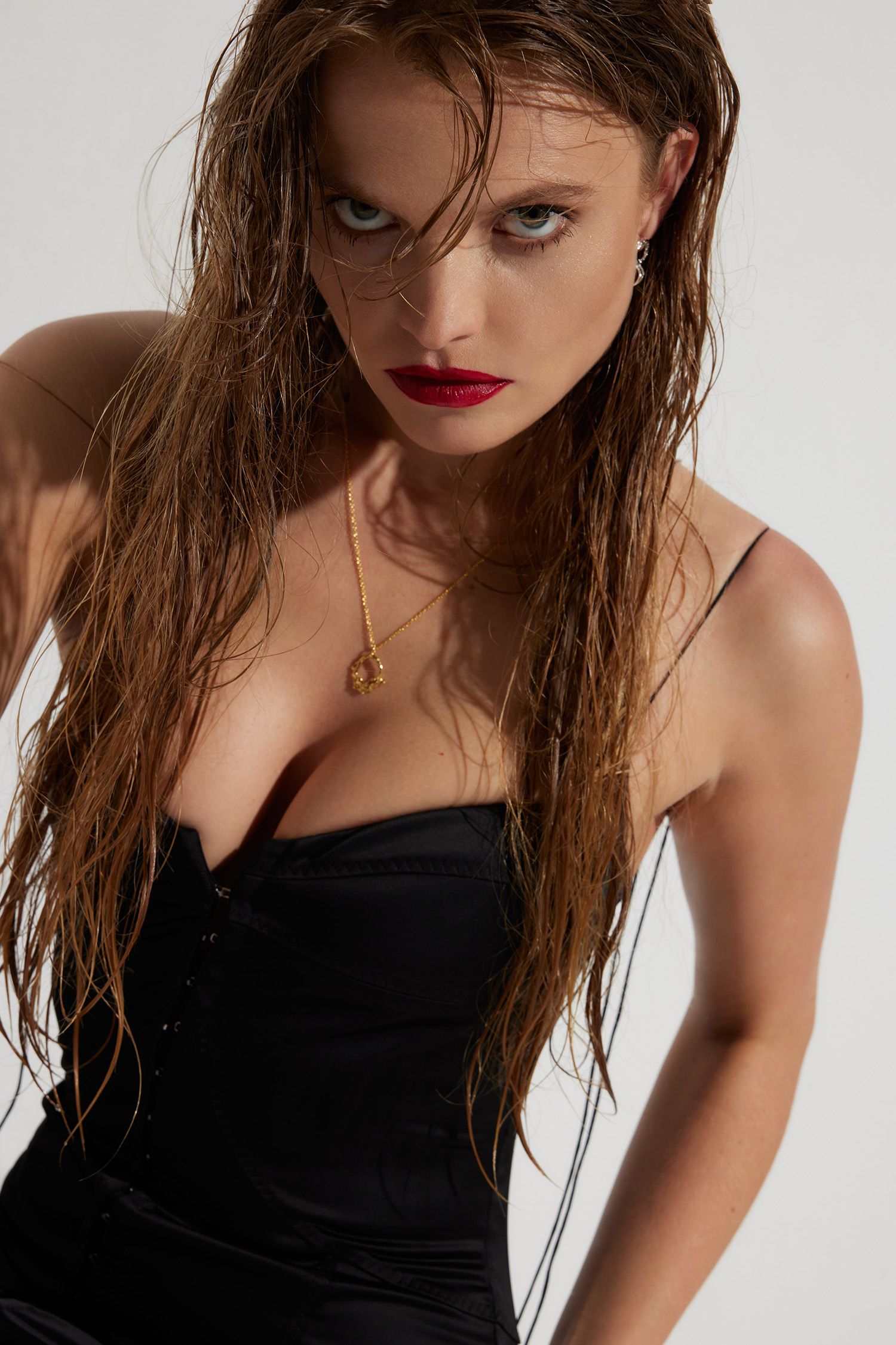 IGNA - autorska biżuteria artystyczna Mokave - lookbook 12